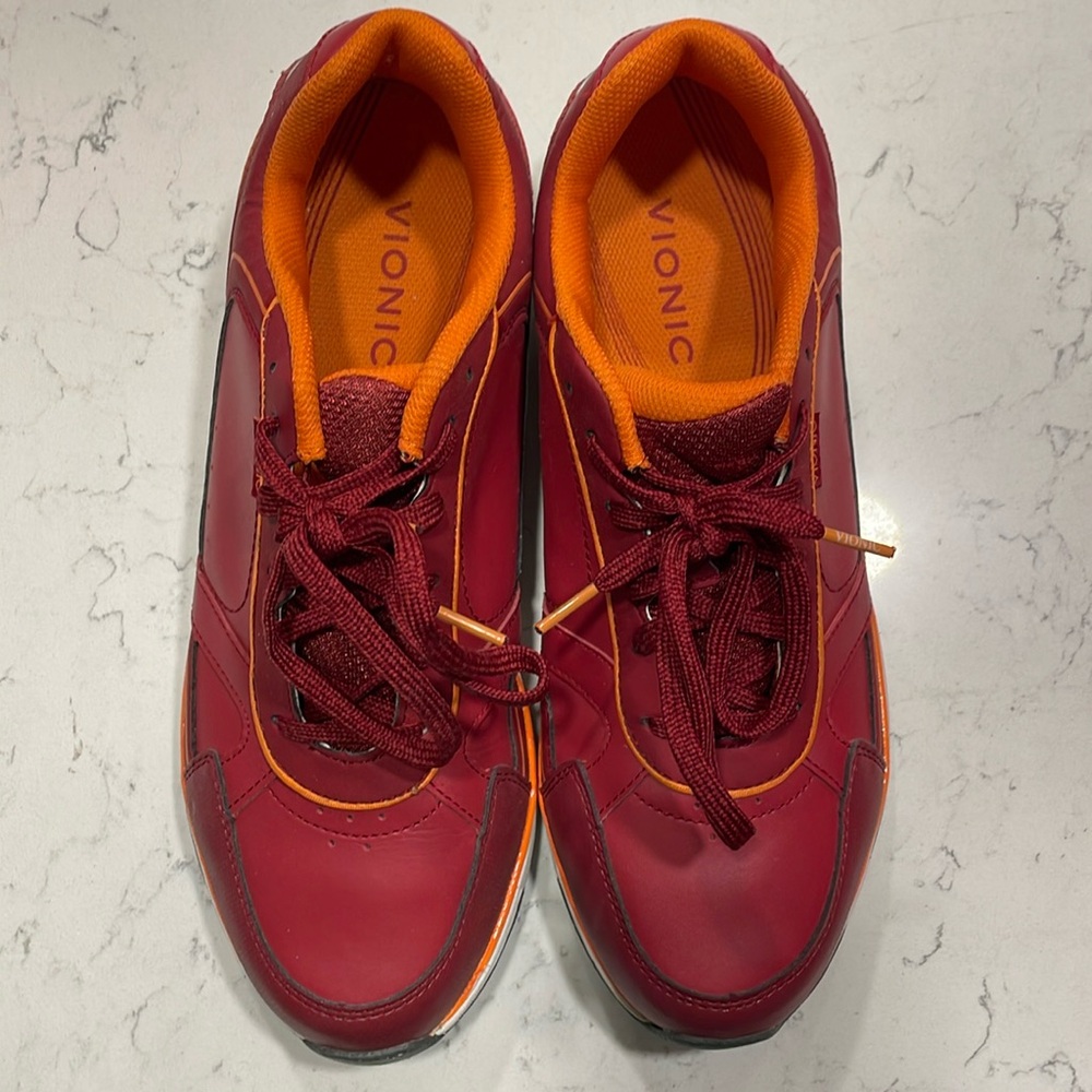 Vionic Sneakers